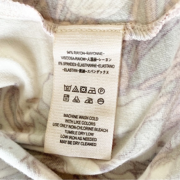 (4 for $20) FREE PEOPLE Keepin On Printed Tee Sz M - Picture 10 of 12